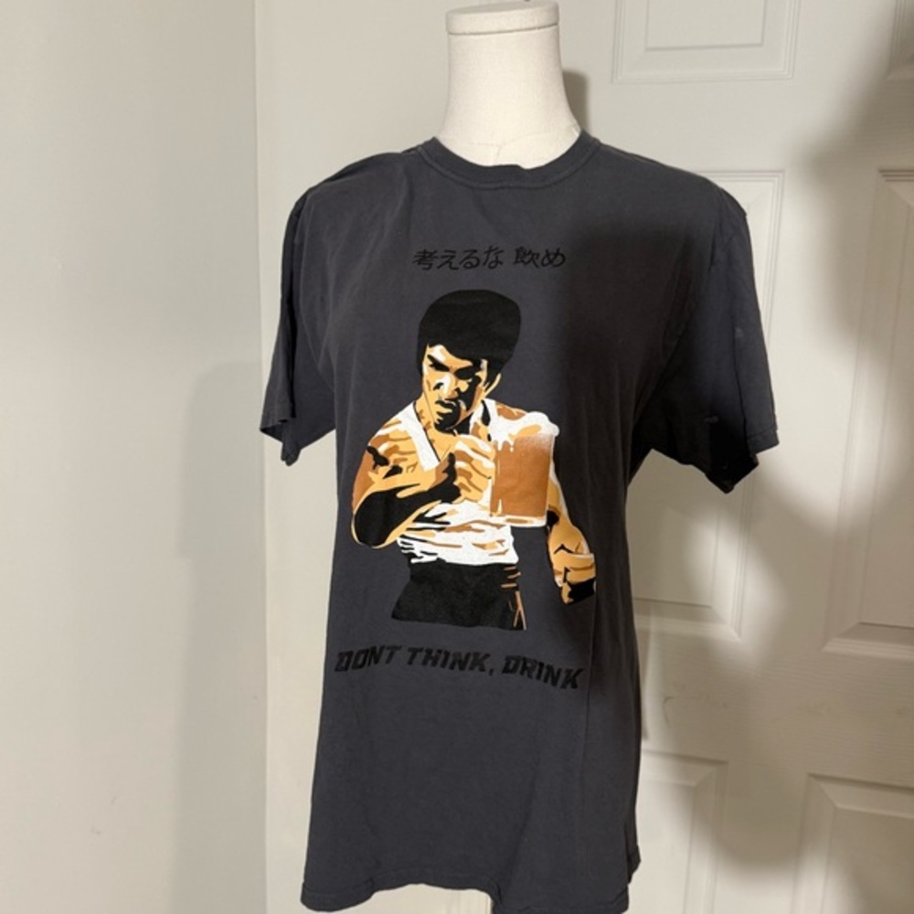 Vintage Bruce Lee Graphic Tee - “Don’t Think, Drink” - Size L
